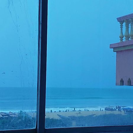 Nirman Beach Homestay Puri Luaran gambar