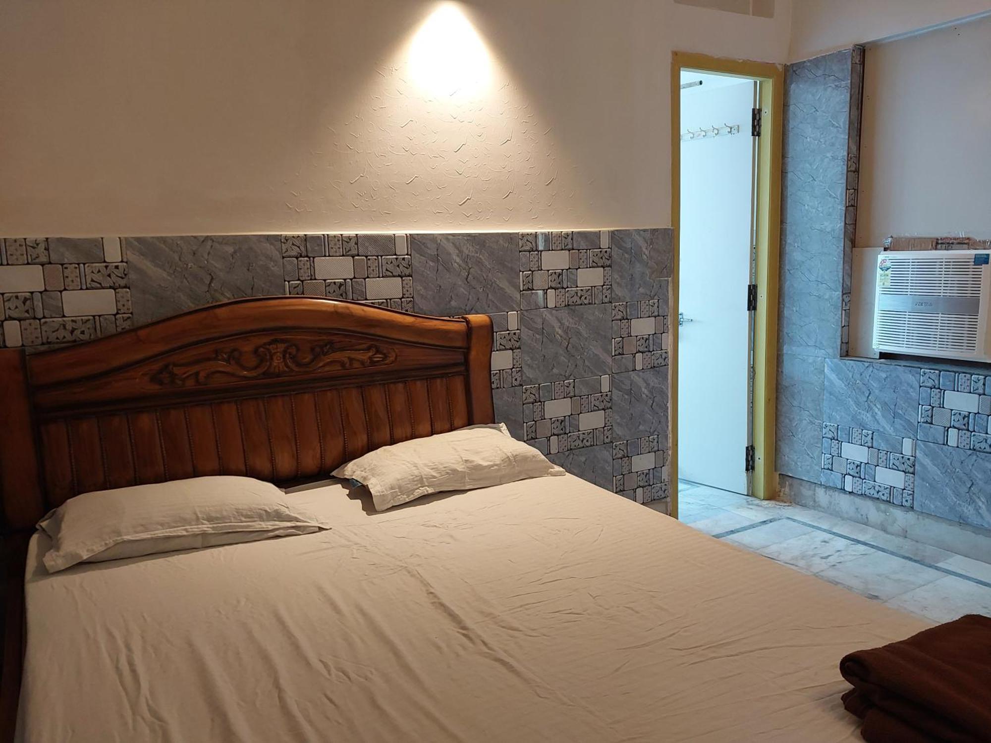 Nirman Beach Homestay Puri Luaran gambar