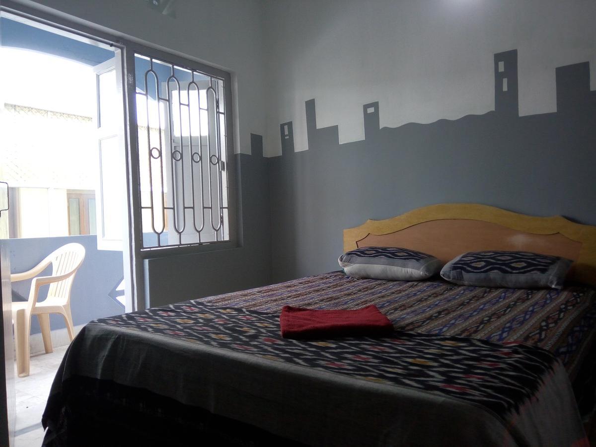 Nirman Beach Homestay Puri Luaran gambar