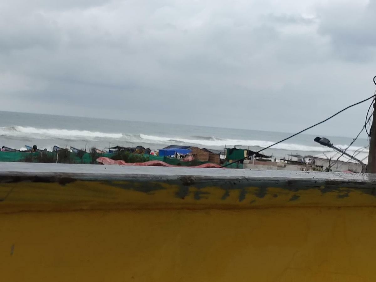 Nirman Beach Homestay Puri Luaran gambar
