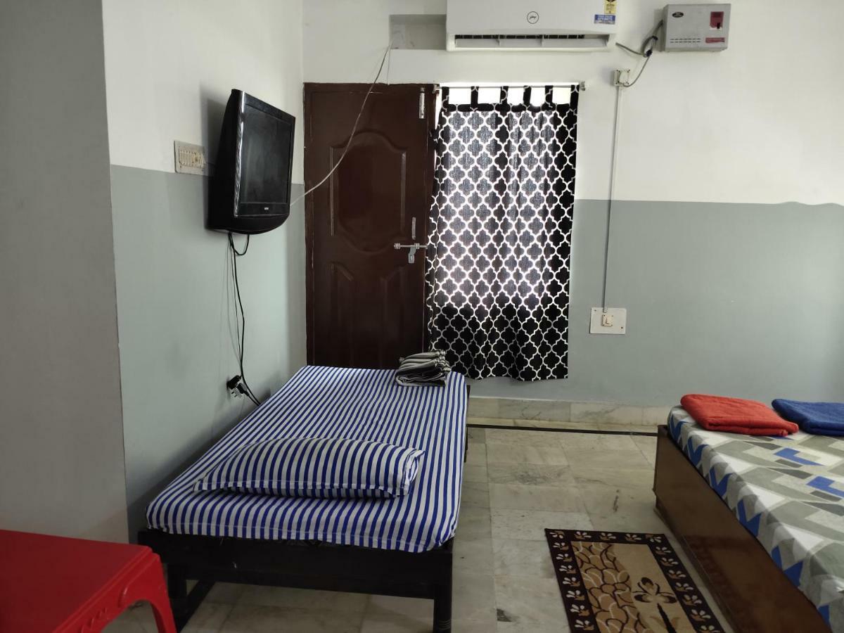 Nirman Beach Homestay Puri Luaran gambar