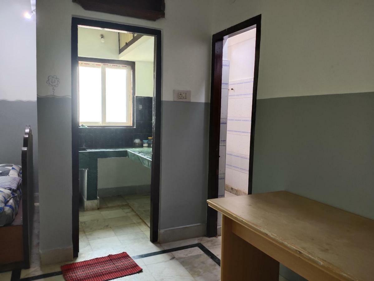 Nirman Beach Homestay Puri Luaran gambar